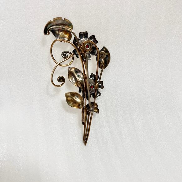 Signed Harry Iskin 1/20 10K Gold Filled Flower Bouquet Brooch, Red Glass Stones - Picture 5 of 8